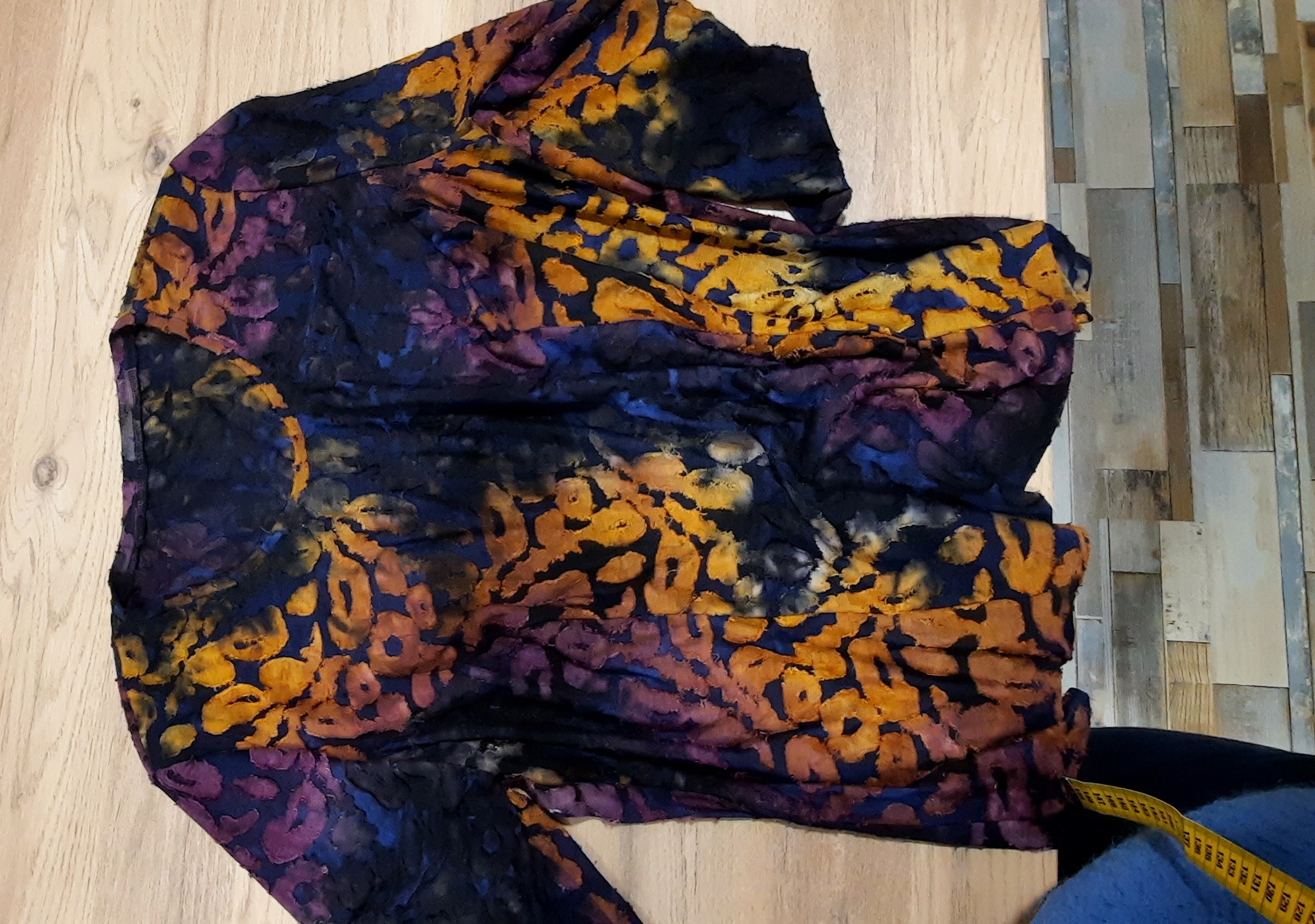 Haut cintré confectionné par Anny (tissu de la boutique)