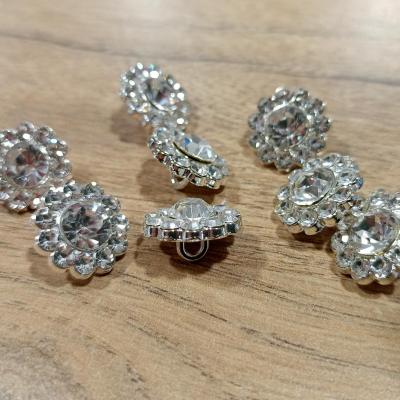 Bouton strass blanc 15 mm