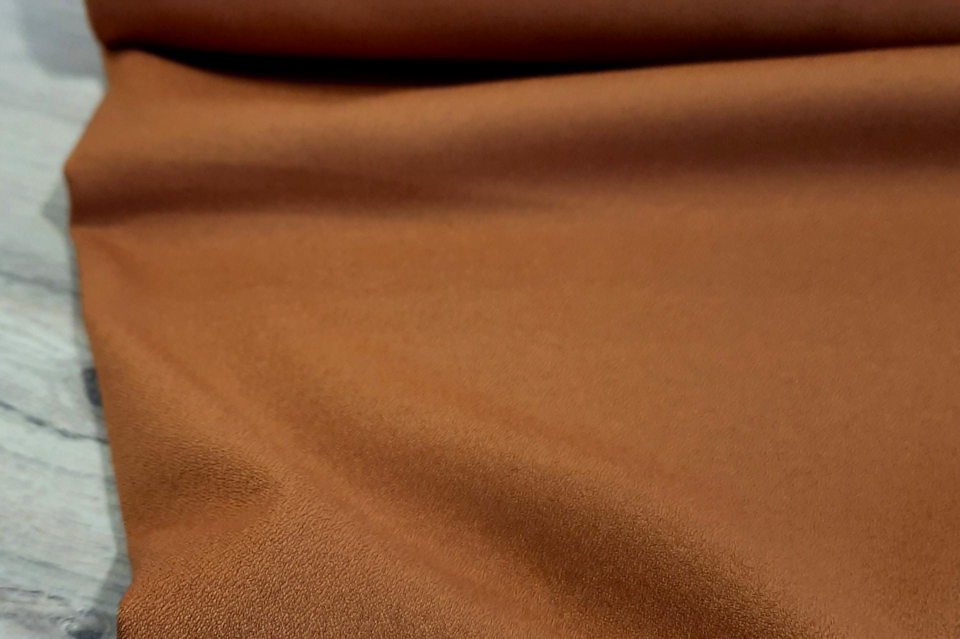 V polyester cognac