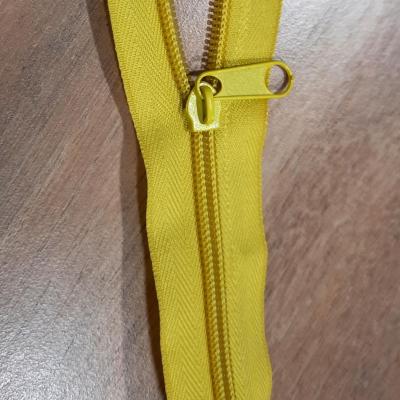 Zip jaune